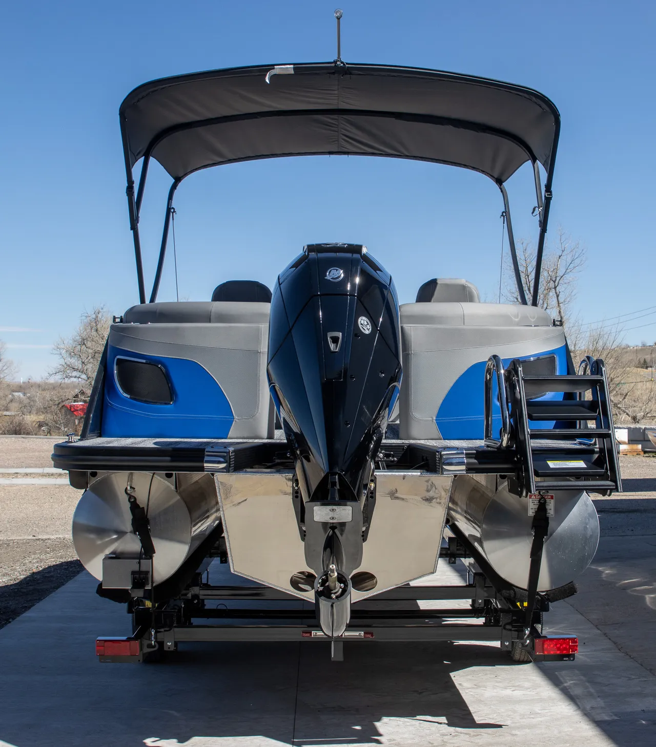 2026 Bennington 23 LT Bowrider Fastback (photo 4)